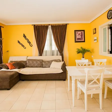 Townhouse En Adeje Park 阿德耶